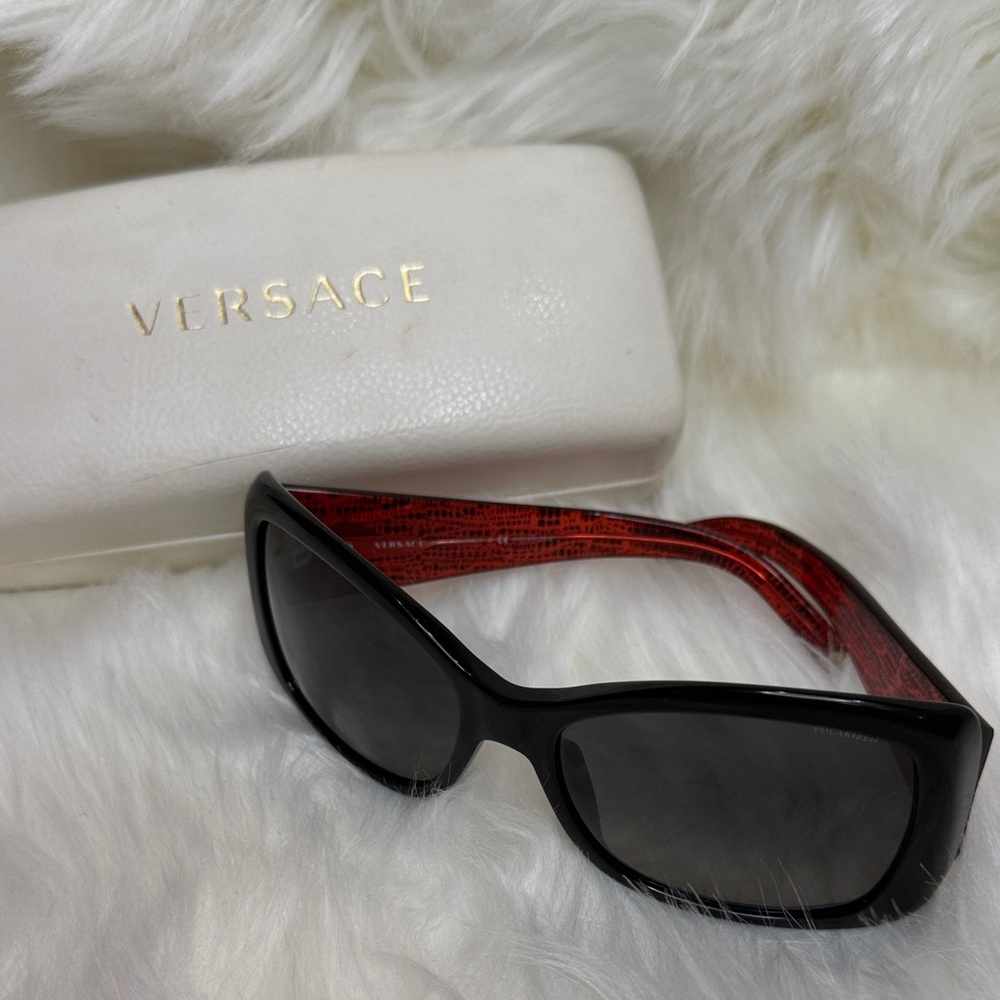 Versace Women's Sunglasses in Black/Red